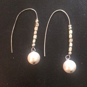 Dangle Pearl on sterling silver wire.